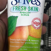 St. Ives Fresh Skin Apricot Scrub 170G Beauty